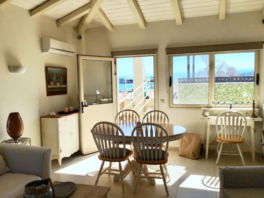 Sea Breeze - Home With A View Bouzaíika 외부 사진